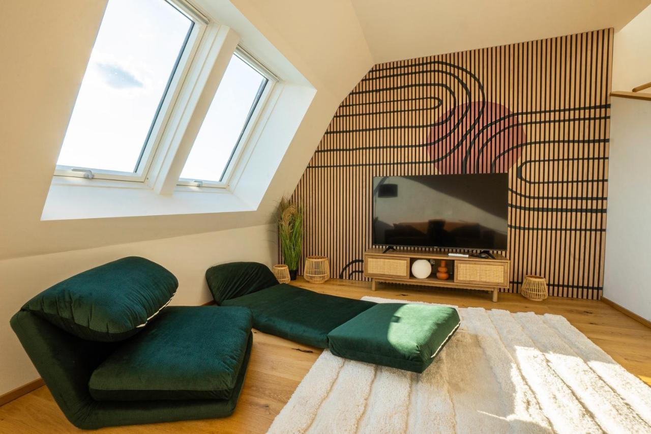 Orestaliving - Penthouse In 2Nd District With View Wina Bagian luar foto