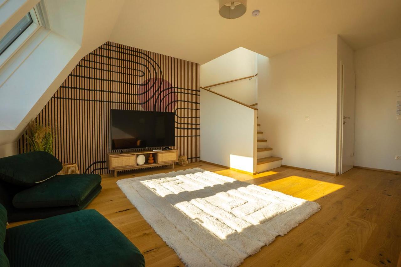 Orestaliving - Penthouse In 2Nd District With View Wina Bagian luar foto